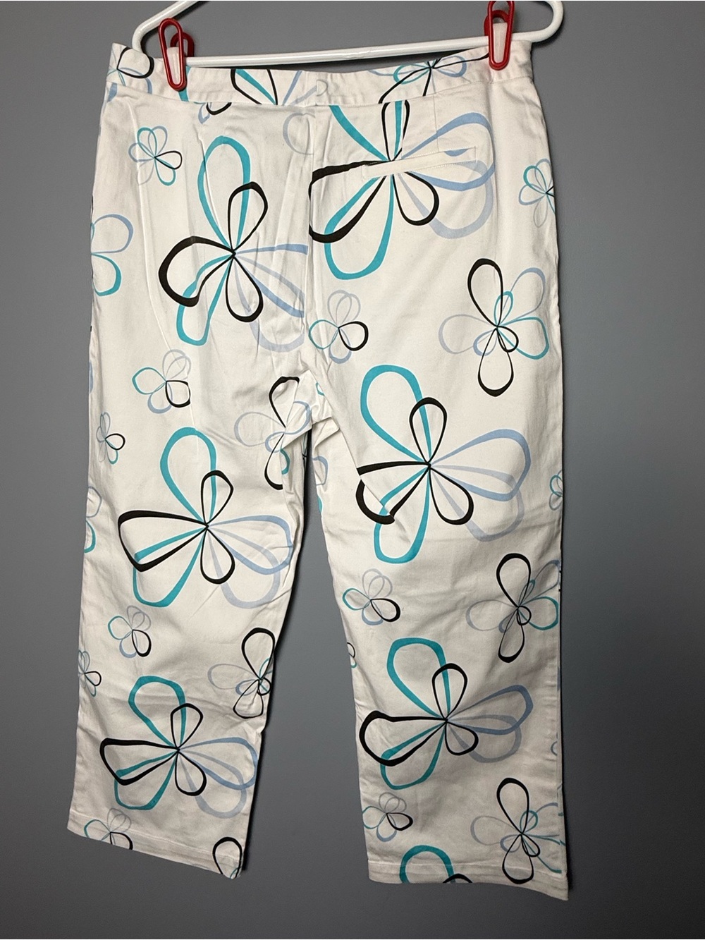 Sandra Y2K Floral Mid Rise Cropped Pants White w/Teal Blue Sz 12 NWOT - Picture 2 of 5